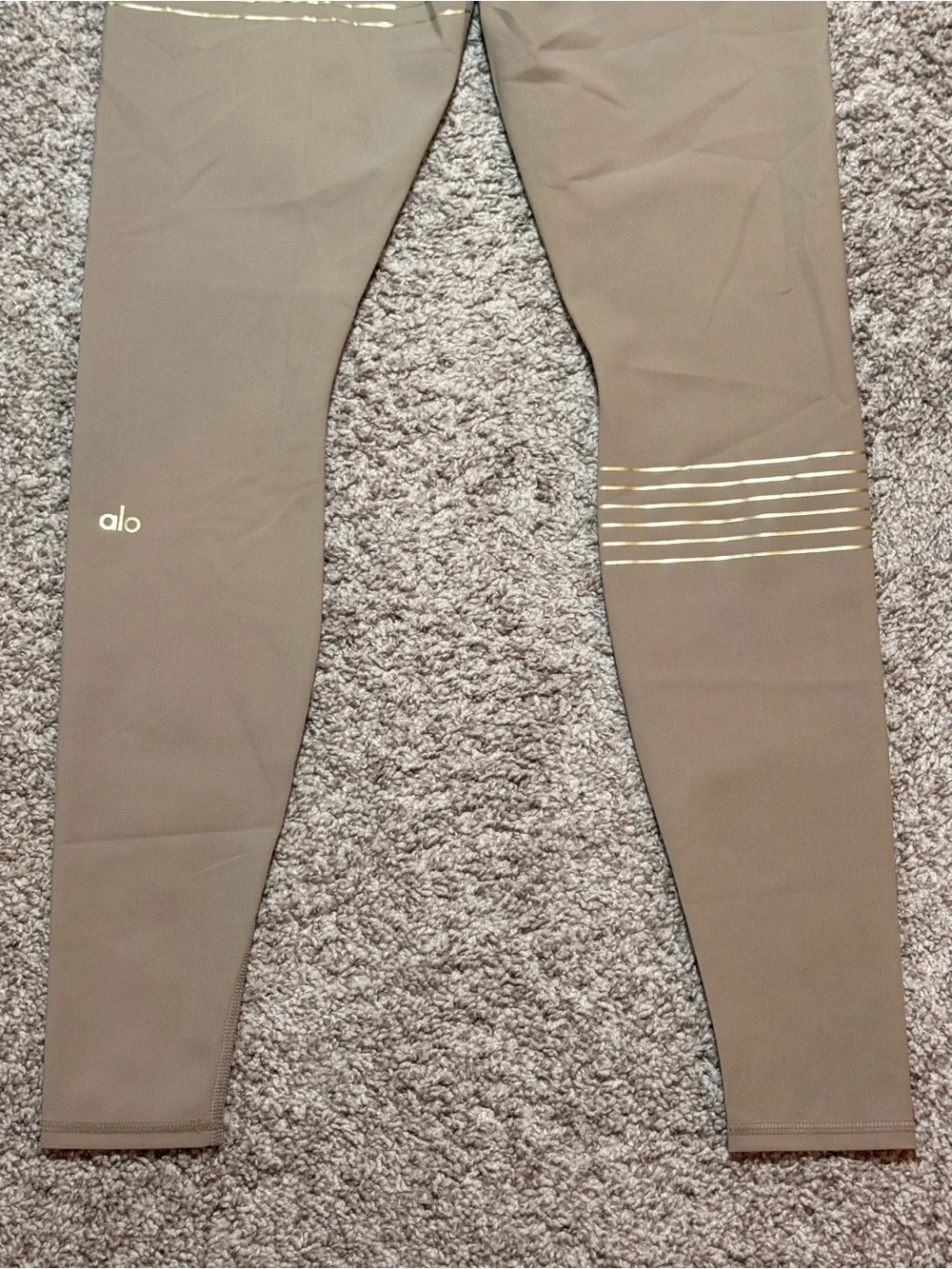 Alo Yoga Vapor High-Waist Full Length Leggings Metallic Gold Stripe Taupe Size M